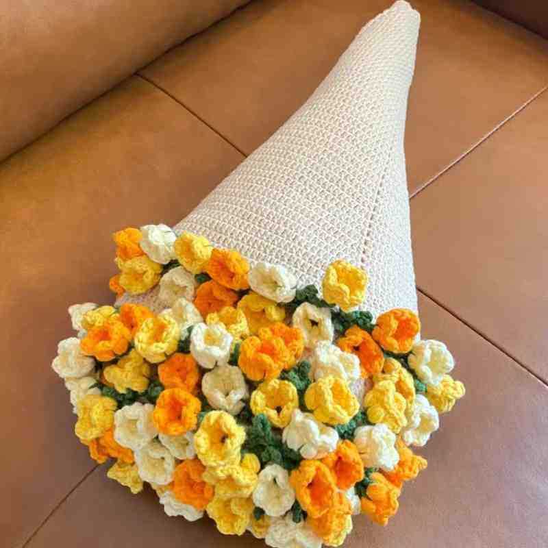 Let Life Bloom with Romance! The Rose Blanket: For Everyone Who Loves Warmth and Beauty
